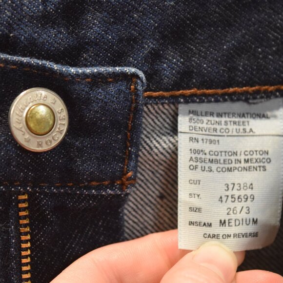 VTG Rockies High Waisted Dark Denim Jeans Womens Size 26 / 3 Yoked "V" Stitching - Picture 4 of 8